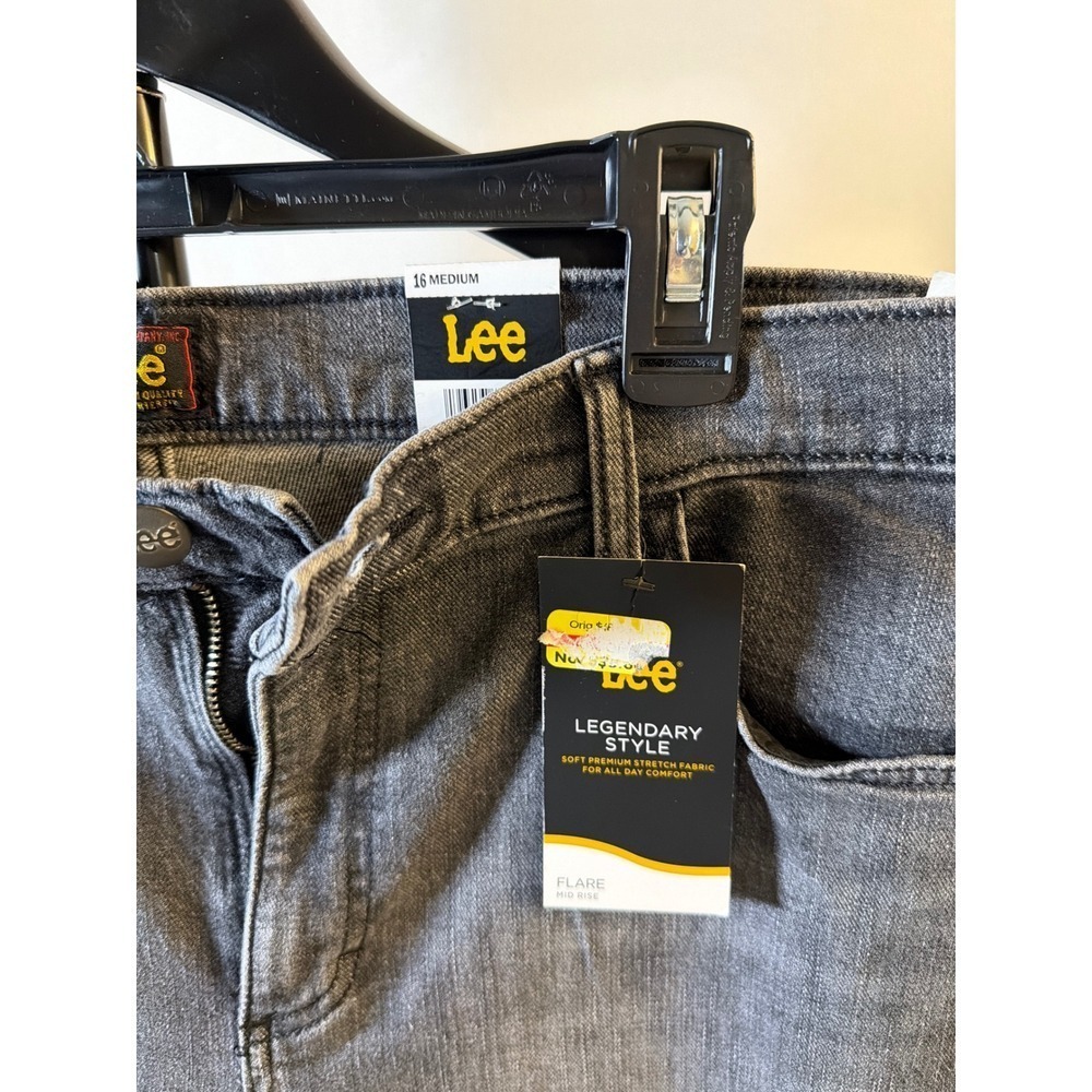Lee Legendary Style Womens Gray Mid Rise Flare Jeans Size 16 Medium NWT - Picture 2 of 4